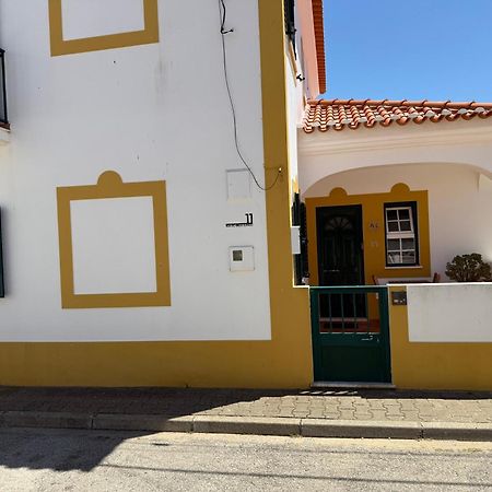 Quarto Duplo Com Terraco E Casa De Banho Privativa - Em Casa De Praia Em Almograve - Trilho Dos Pescadores Εξωτερικό φωτογραφία